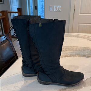 El Naturalista Black Lace Up Boots